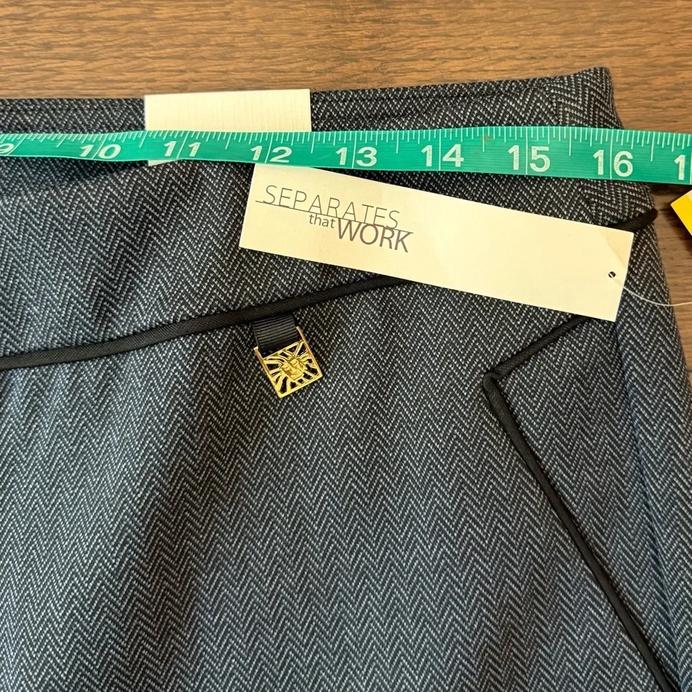 NWT Anne Klein Stylish Blue dress pants. Formal/ business casual. Women’s medium - Picture 4 of 11